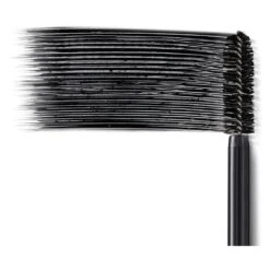 L’Oréal Paris AirWear Air-Volume-Mega-Mascara-Lightweight-Mega-Volume-Washable